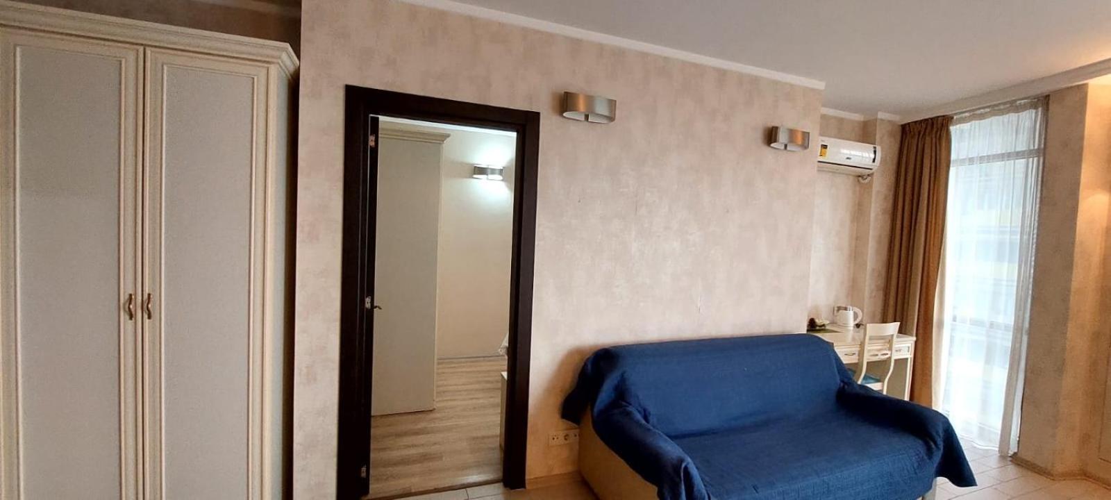 Aparthotel In Orbi Sea Towers Batumi Exterior photo