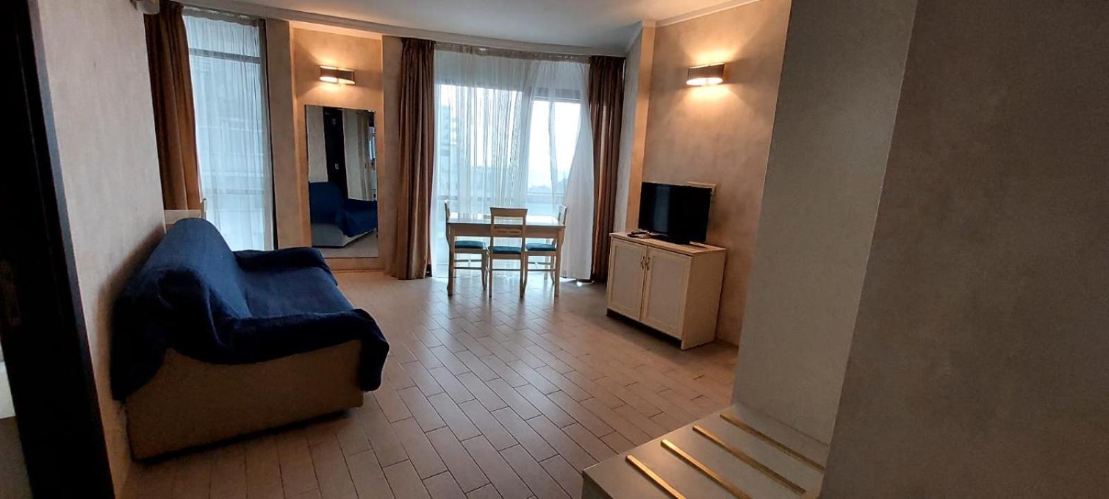 Aparthotel In Orbi Sea Towers Batumi Exterior photo